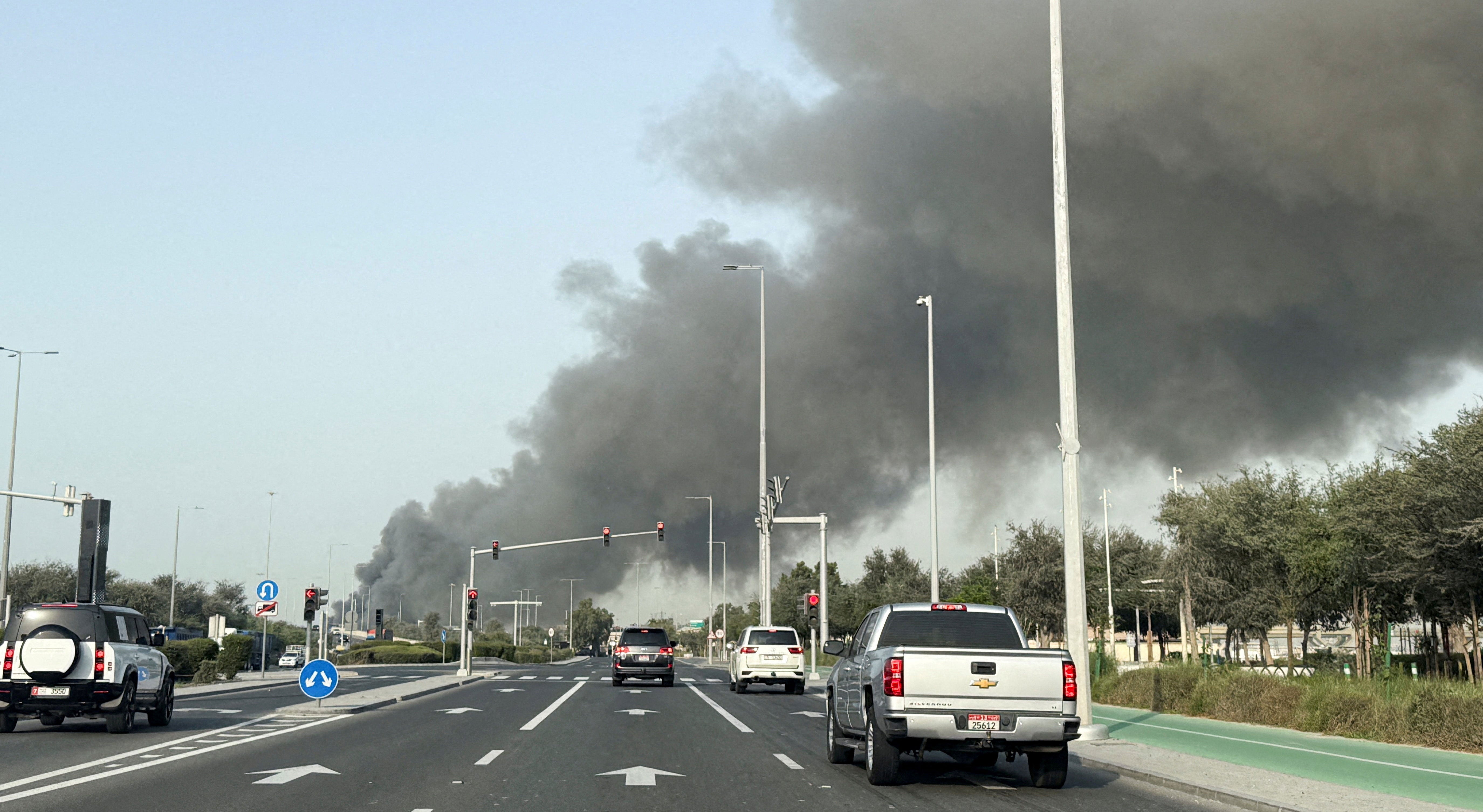 Irão diz ter lançado "vaga massiva de ataques com drones" contra bases americanas