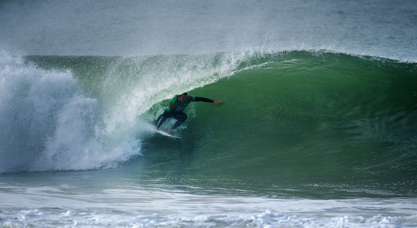 Guilherme Ribeiro nos `quartos`, Frederico Morais eliminado em Peniche