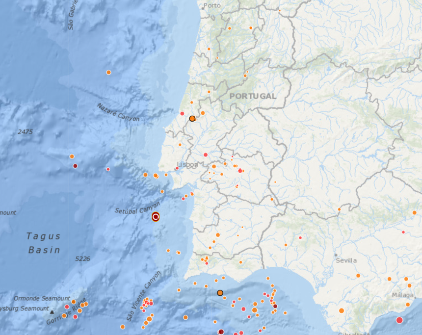 O sismo desta madrugada teve epicentro a sul de Sesimbra
