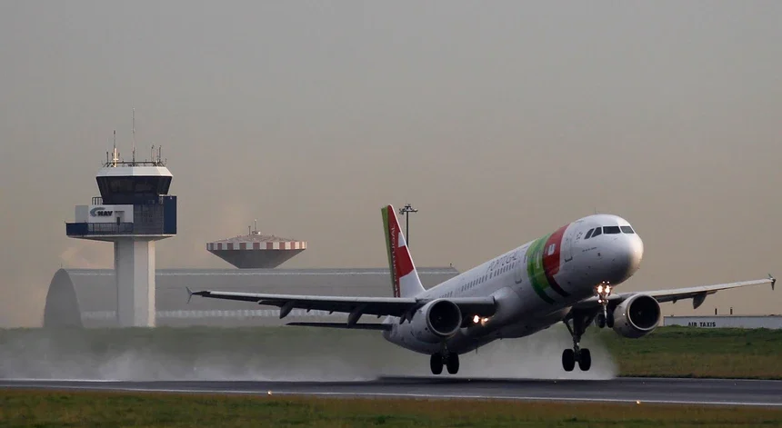 Lucro da TAP cai mais de 90% para 4,1 ME em 2025 penalizado por efeito fiscal