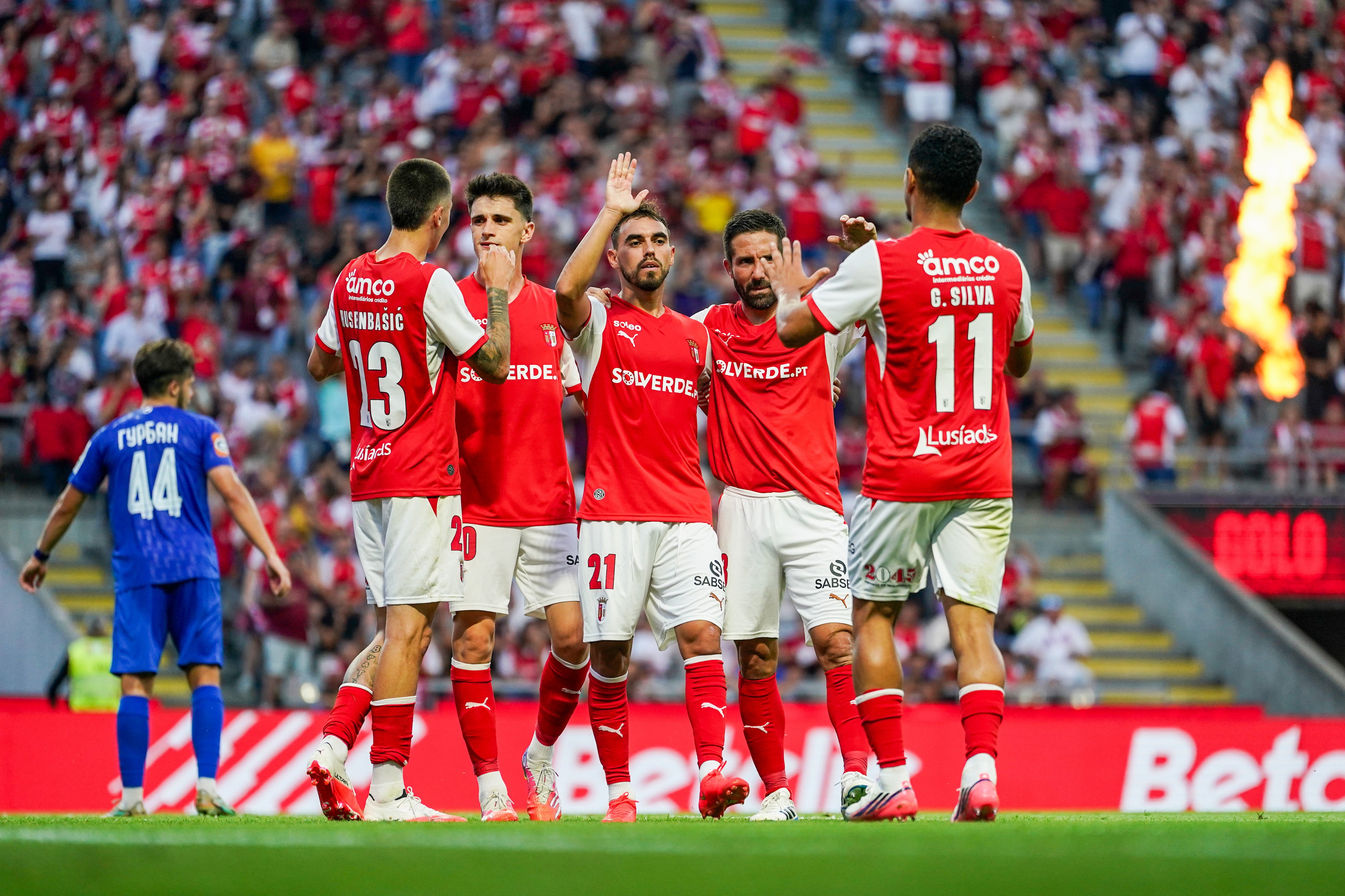 Sporting de Braga vence em casa e ganha vantagem na Liga Confer�ncia