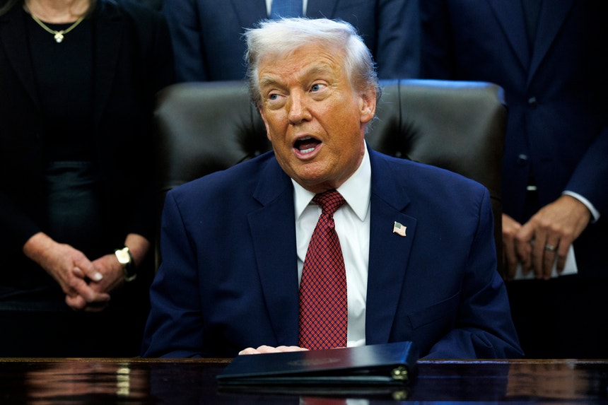 Imagem de Trump descreve encontro entre enviados dos EUA e Putin como 