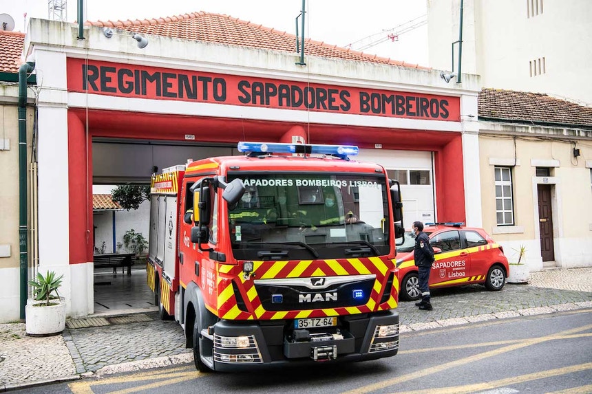 Imagem relacionada com a notícia: Os bombeiros sapadores iniciam uma greve de um mês
