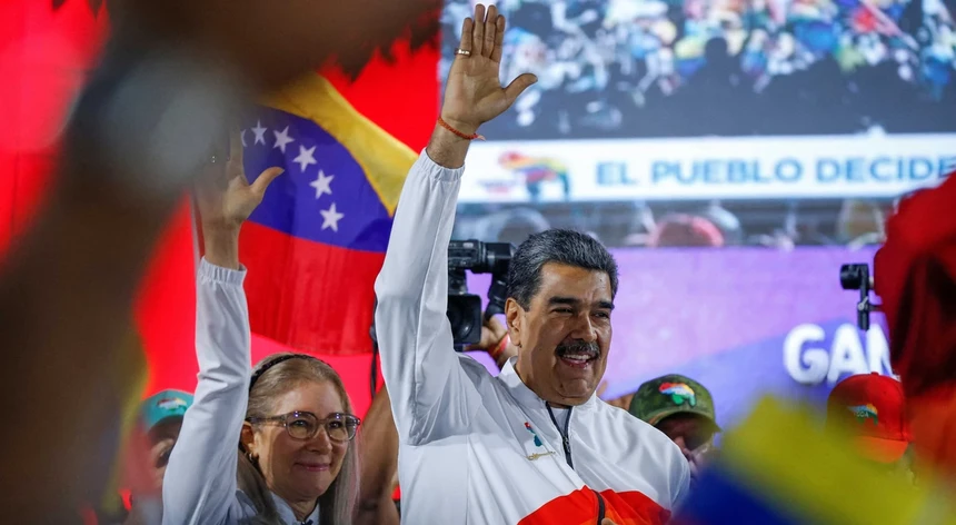 Maduro mostrou-se satisfeito com o acordo
