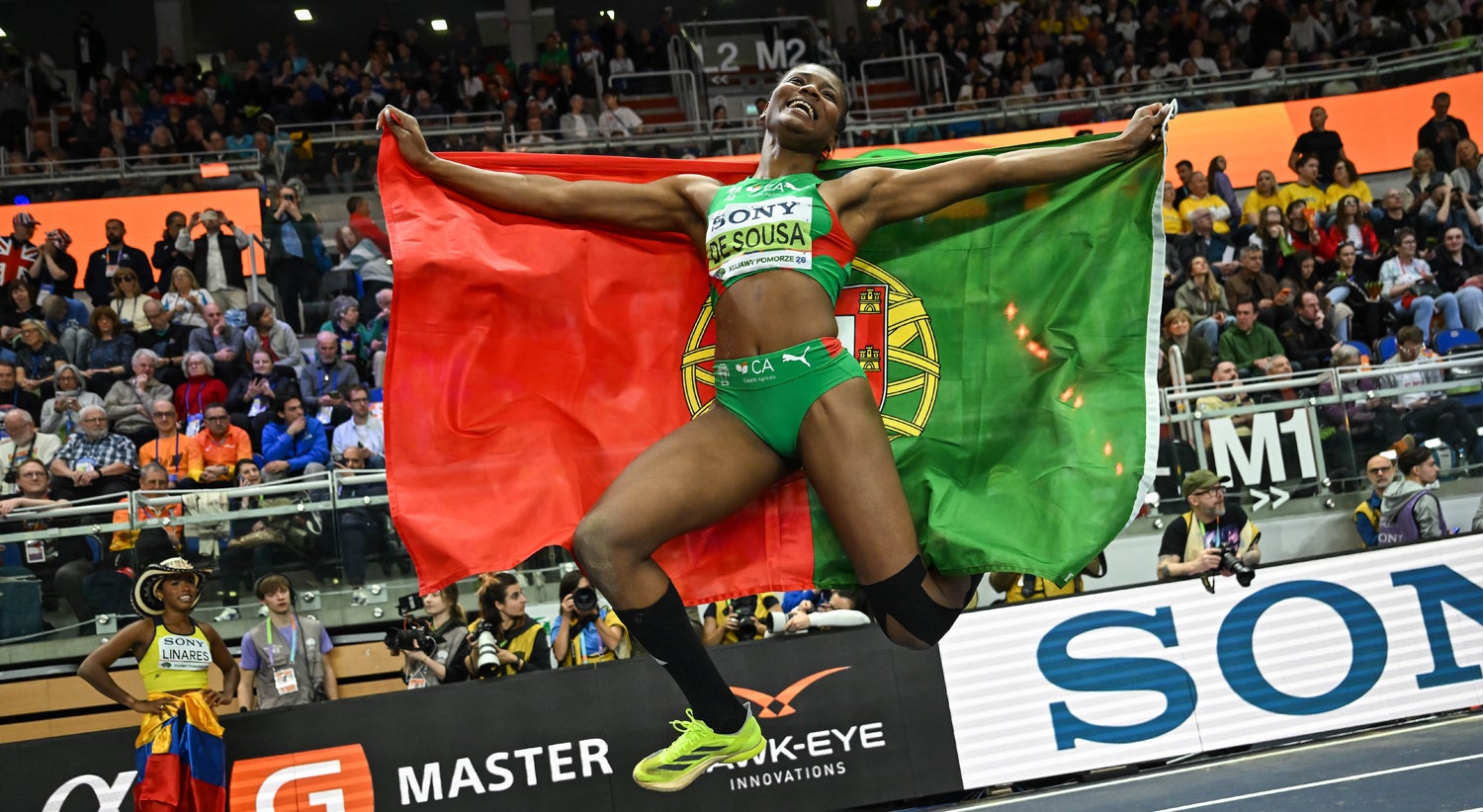 Salto em comprimento. Agate de Sousa sagrou-se campe� do mundo