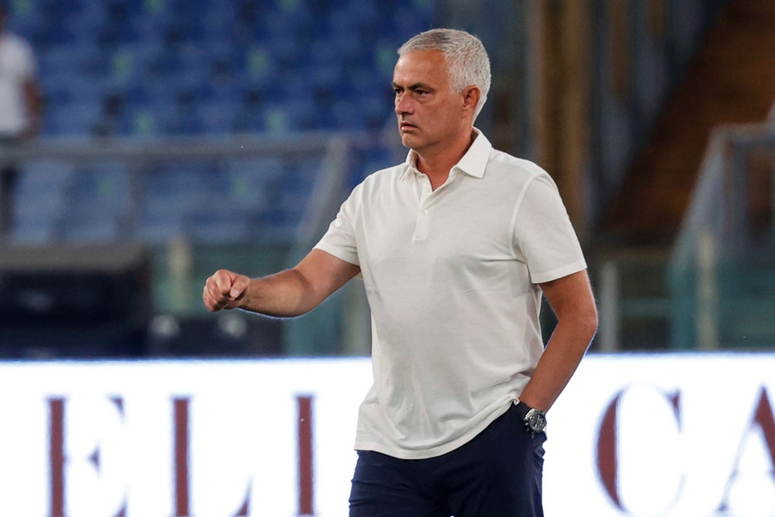 LCE. Mourinho vê AS Roma deslocada na nova competição da UEFA