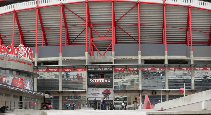 O cenário está pronto para receber o clássico de domingo, entre Benfica e FC Porto, no Estádio da Luz
