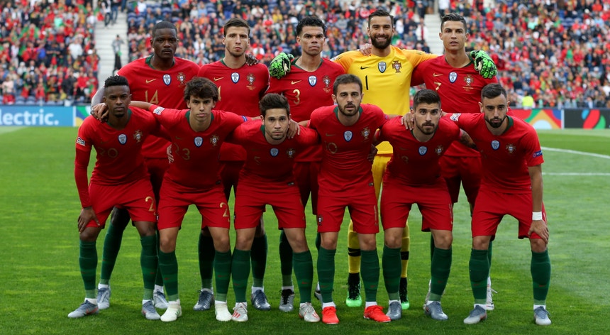A seleção de Portugal mantém-se no nono lugar no ranking da FIFA
