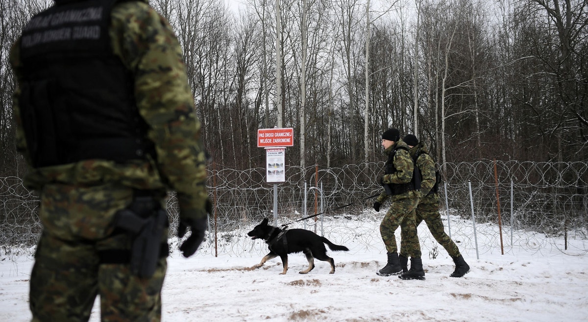 Верхний ларс очередь. Верхний ларс очередь. Граница рубеж 5. Граница рубеж 5. Граница литва беларусь.