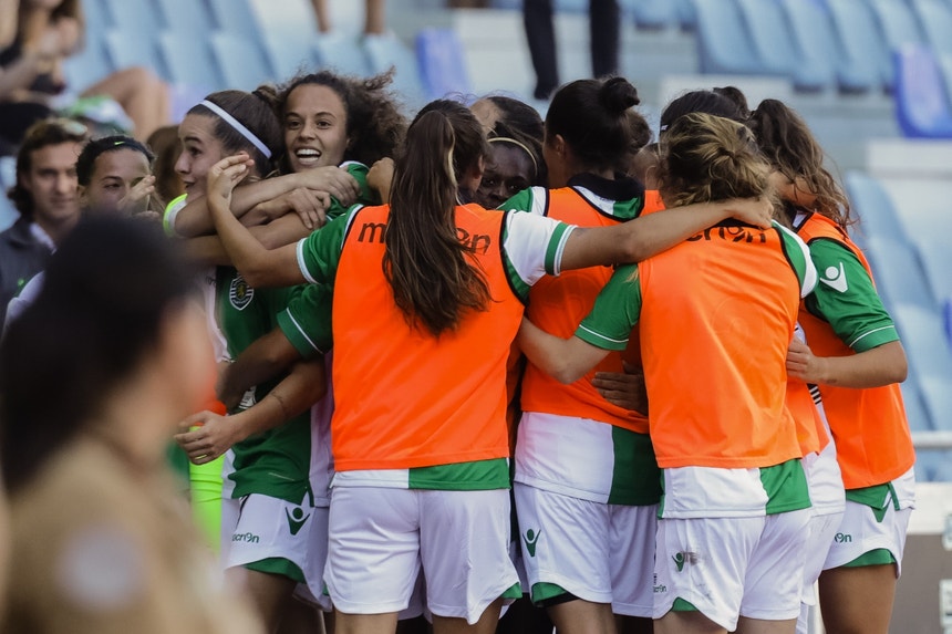 Sporting Clube de Portugal - Futebol Feminino - São 9 as jogadoras do  Sporting CP convocadas pelo selecionador nacional para os dois jogos de  preparação frente à República da Irlanda 🇵🇹 Boa