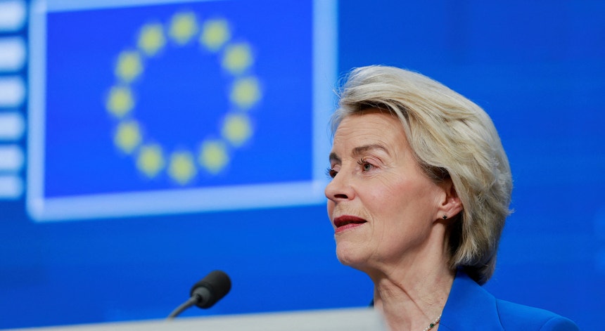 Imagem de Repressão no Irão. Von der Leyen defende sanções rápidas contra regime