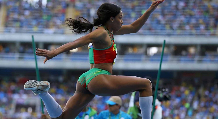 Patrícia Mamona e Susana Costa na final do triplo salto