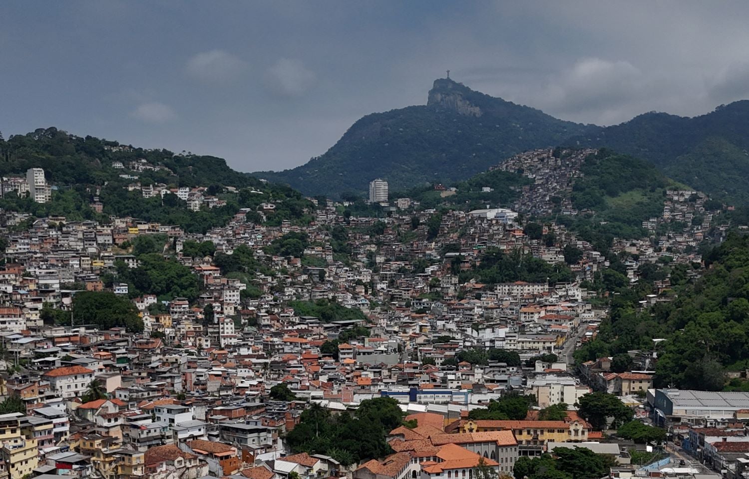 Polícia brasileira desarticula rede acusada de desvios milionários de banco público