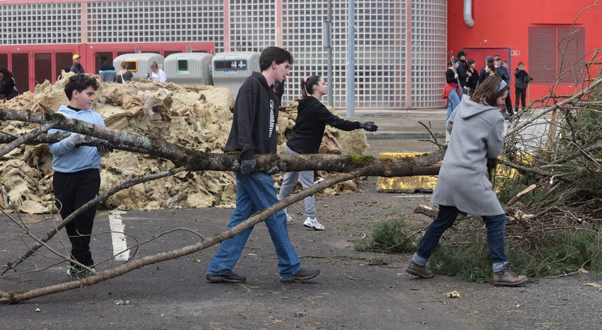 A resposta aos danos da depressão Kristin e a evolução do estado do tempo