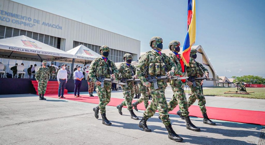 Na Colômbia 400 soldados vão combater o narcotráfico na fronteira do país com Peru, Brasil e Equador
