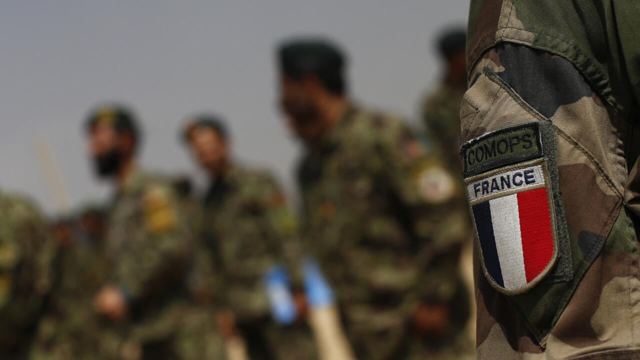 França começa recrutamento para serviço militar voluntário de dez meses