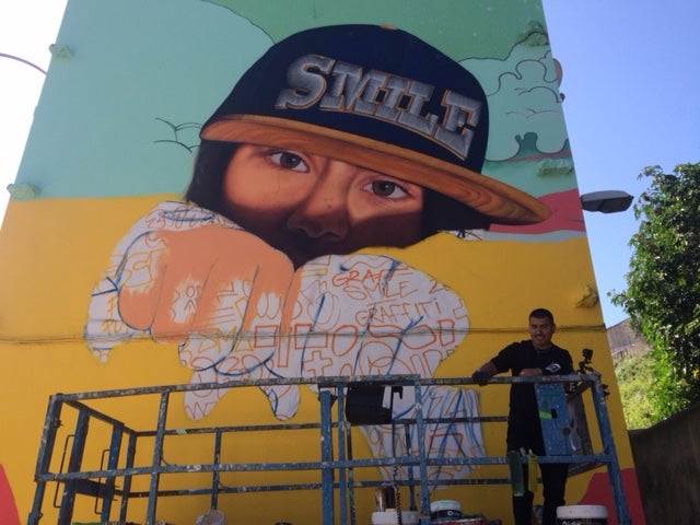 SMILE no Bairro do Cabrinha na contagem decrescente para a Feira internacional de Arte Urbana em junho