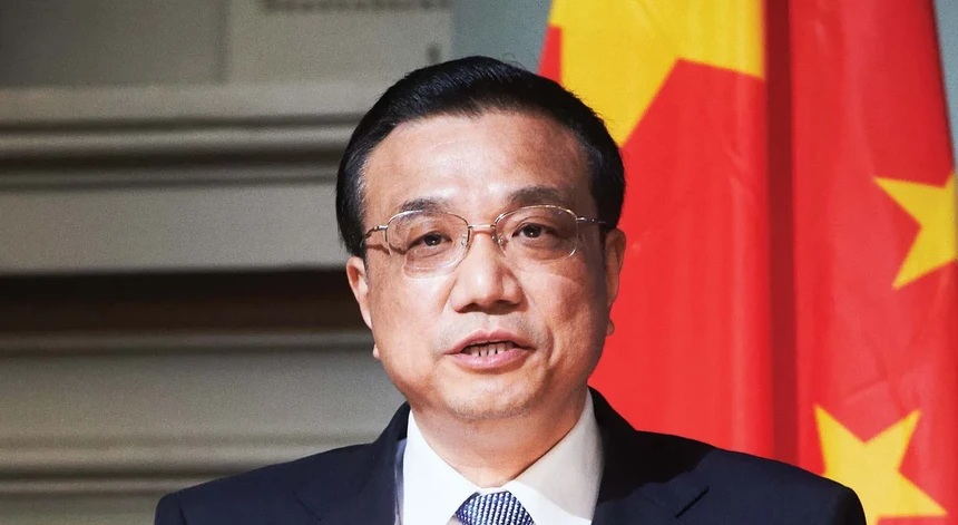 Li Keqiang alerta para a situação económica grave na China, provocada pela atual situação pandémica
