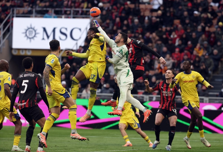 Futebol italiano em declínio acentuado e com perdas de 730 ME anuais, revela estudo