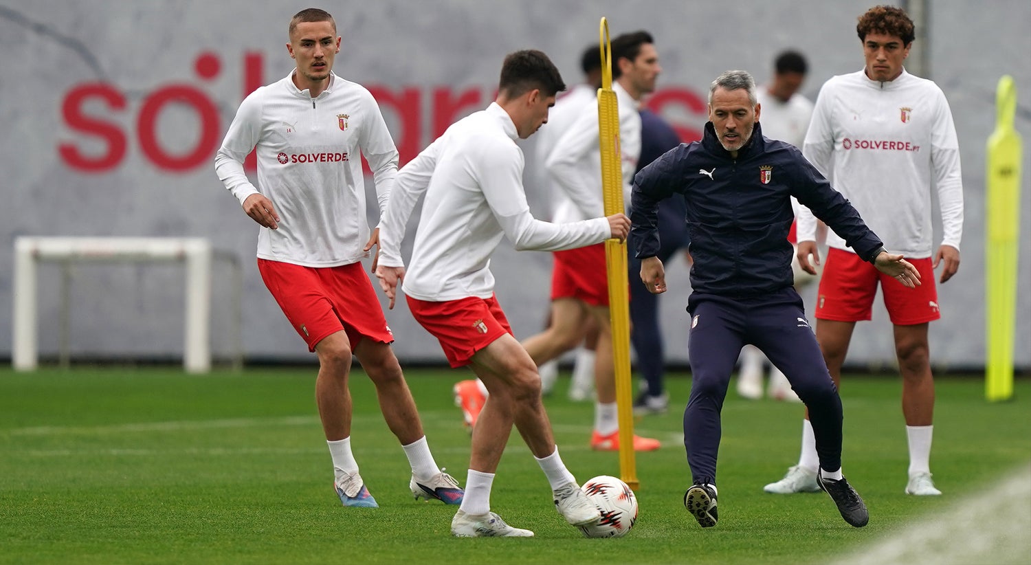 Carlos Vicens quer foco total do Sporting de Braga na receção ao Famalicão