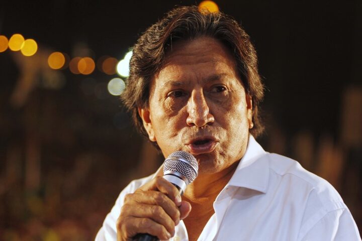 Alejandro Toledo ouviu a condenação com aparente tranquilidade
