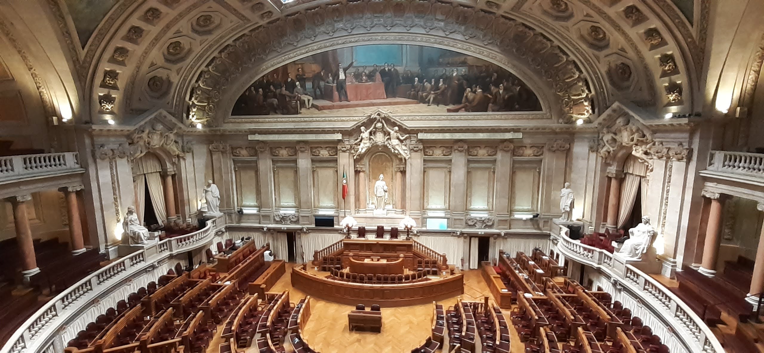 Mecanismo nacional anticorrupção quer mais transparência na contratação pública