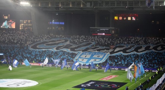 A claque do FC Porto "Colectivo 95" exigiu explicações aos responsáveis do clube

