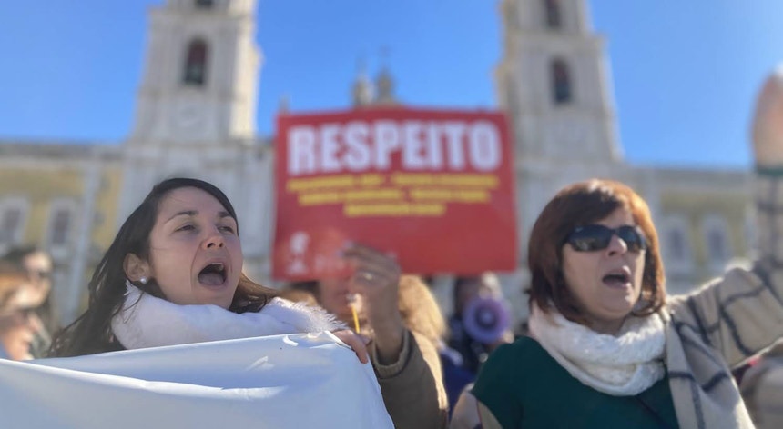 Professores vão estar na rua durante campanha das legislativas anuncia FENPROF 
