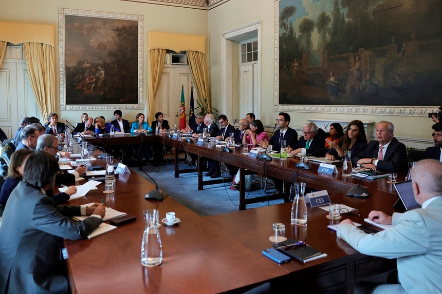 Imagem de Posição CES. Orçamento deveria privilegiar 