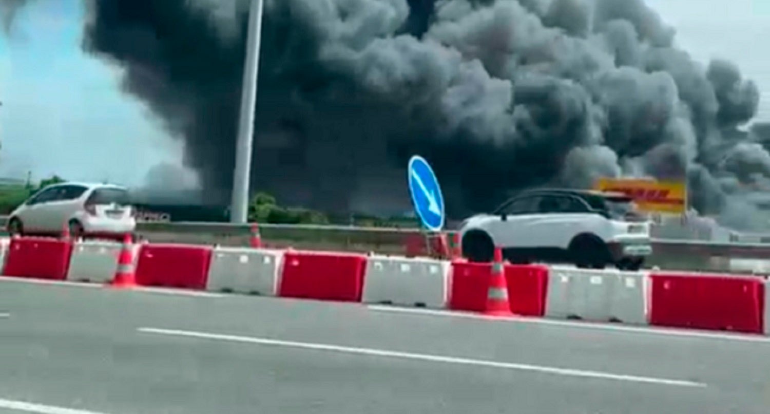 Fire in Alverca. Blaze broke out at DHL warehouses