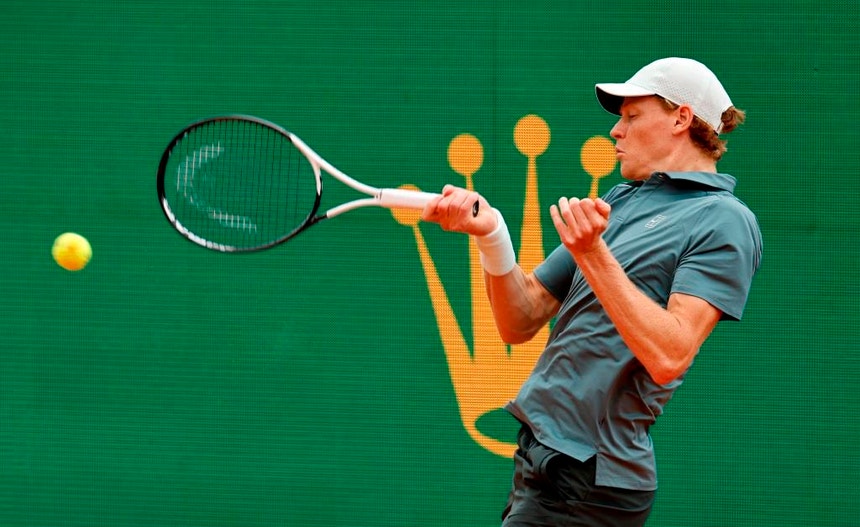 Imagem de Jannik Sinner apura-se para a final do Masters 1.000 de Monte Carlo em ténis