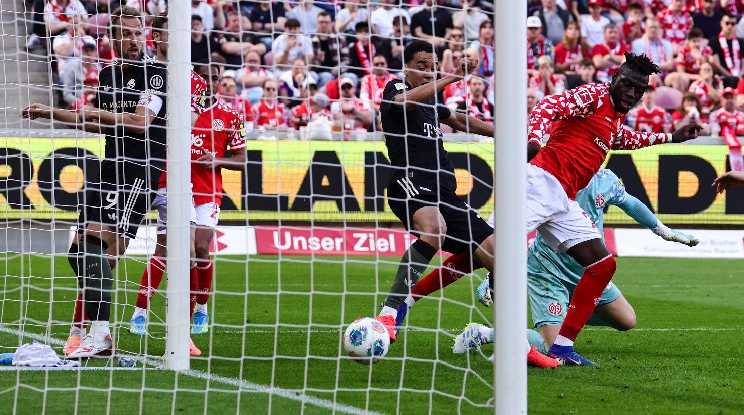 Bayern com reviravolta espetacular na vitória por 4-3 sobre o Mainz
