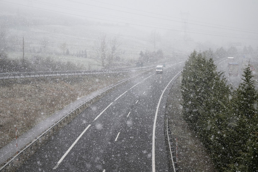 Imagem de Nevão em Castro Daire corta estradas e força retirada de pessoas da serra de Montemuro