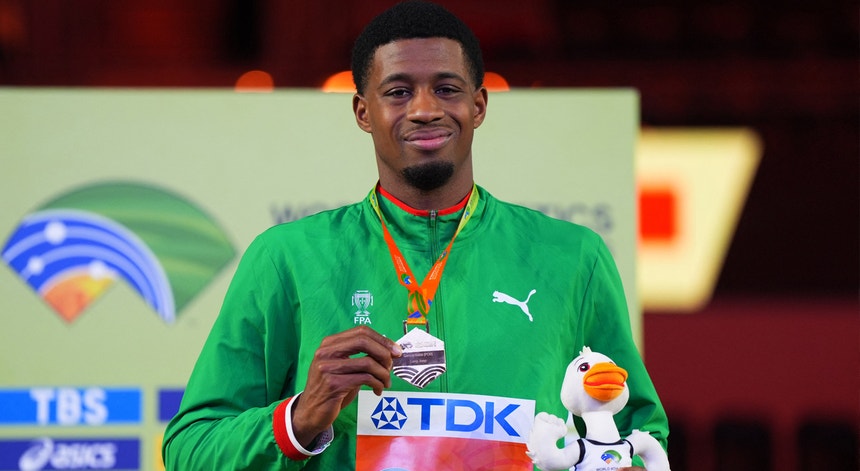 Imagem de Gerson Baldé é campeão do Mundo do salto em comprimento