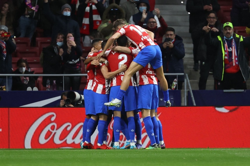 João Félix marca no empate 1-1 do FC Barcelona na visita a