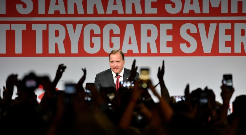 Stefan Löfven, primeiro-ministro sueco e líder dos Sociais-Democratas, no discurso após a divulgação dos primeiros resultados. O partido continua a ser o mais votado, mas obteve o pior resultado do último século
