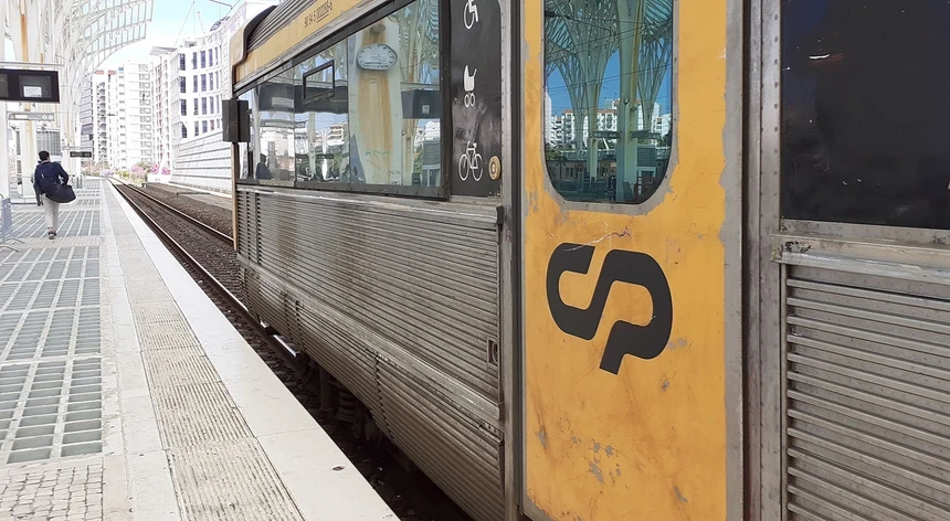 A circulação ferroviária sofre perturbações esta sexta-feira
