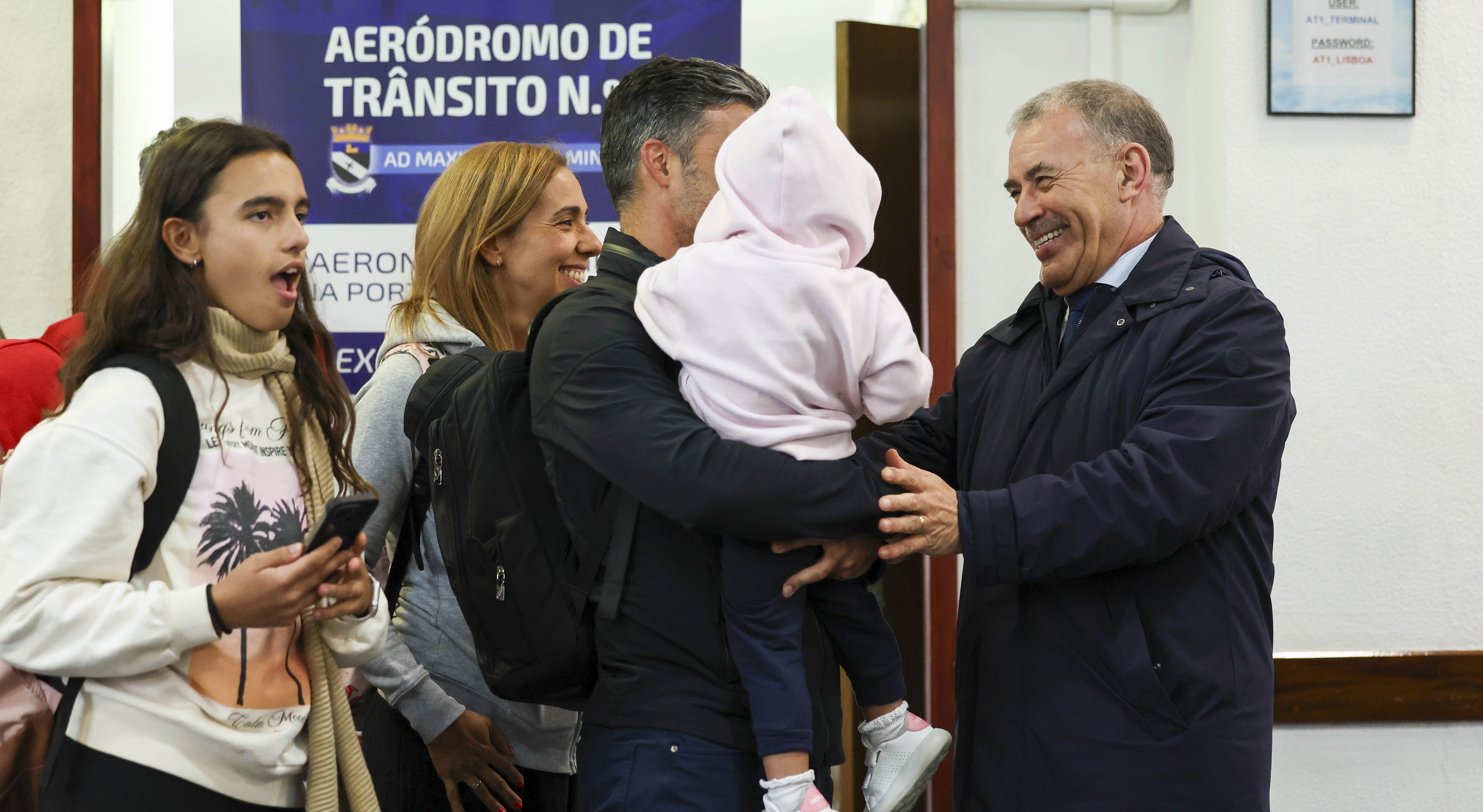 "Viagem foi completamente exaustiva". Portugueses repatriados do Médio Oriente já chegaram a Lisboa