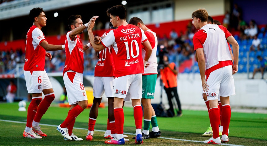 Imagem de Sporting de Braga triunfa em Alverca com reviravolta