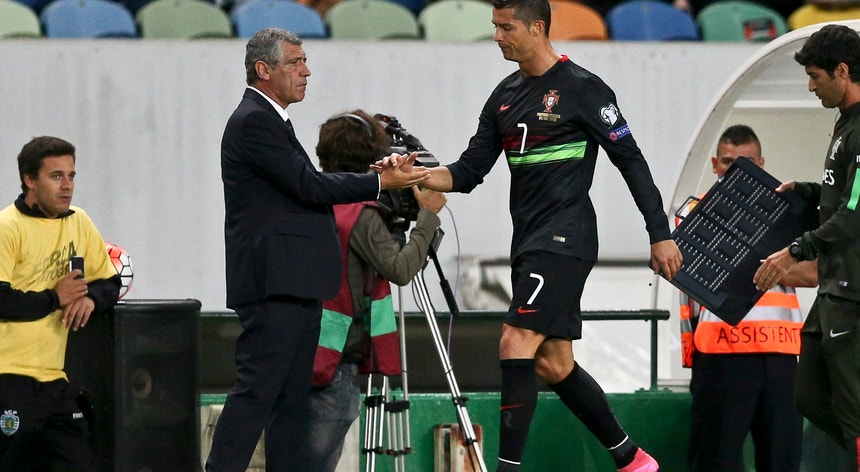 Fernando Santos com Ronaldo
