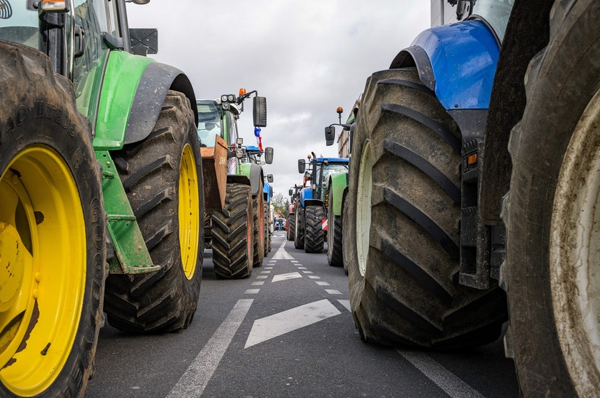 France announces new support for farmers after protests