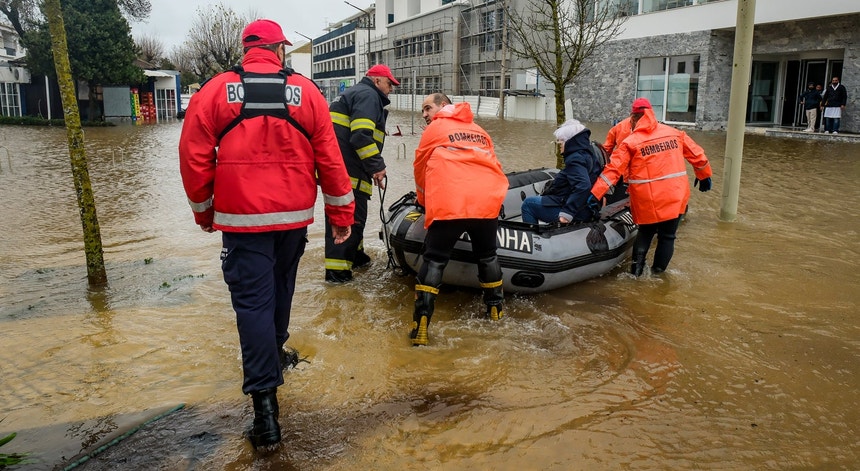 A evolução do estado do tempo em Portugal ao minuto