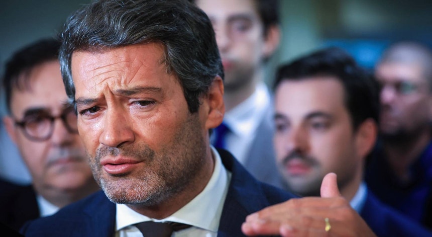 Imagem de André Ventura diz que PM vai ficar conhecido como "pai da incompetência e dos conluios"