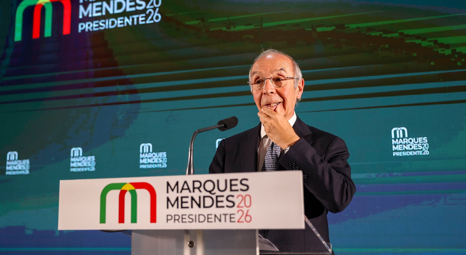 "I take full responsibility for this," says Marques Mendes