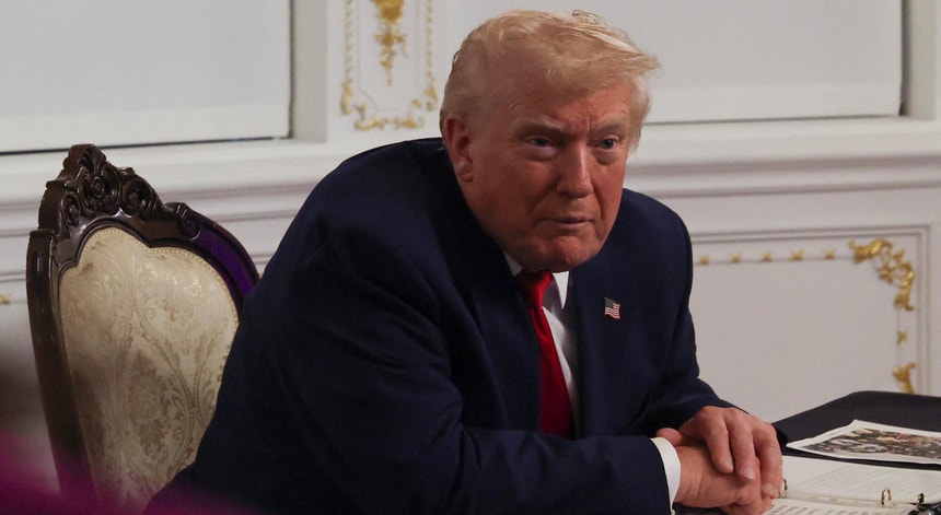 Imagem de Trump afirma que espaço aéreo da Venezuela está 