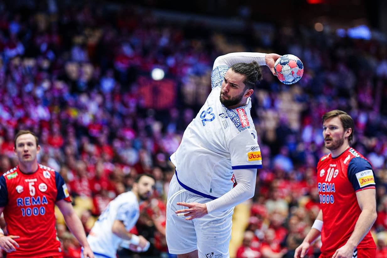 Portugal and Norway draw and are virtually out of the semi-finals