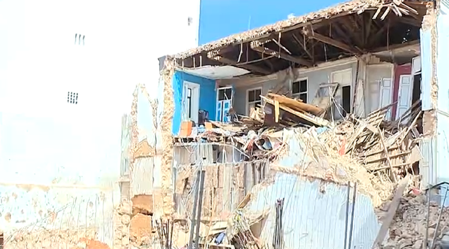 Desabamento em Faro deixa casa parcialmente destruída e dois desalojados