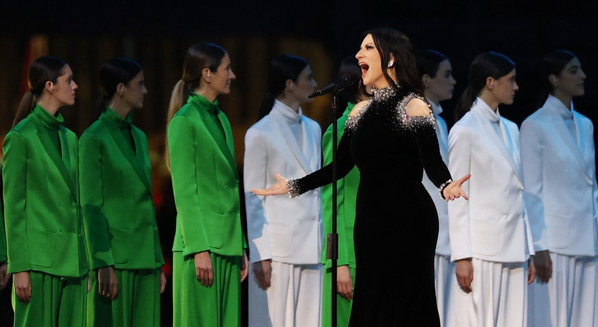 Imagem ilustrativa: Novo disco de Laura Pausini. "Io Canto 2" reúne 20 interpretações