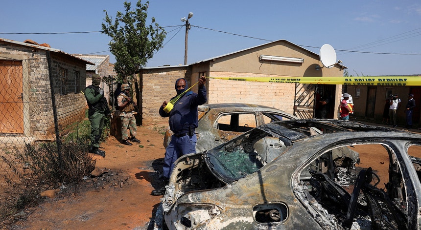 África do Sul. Dois tiroteios em Joanesburgo e no Cabo fazem 27 mortes no total