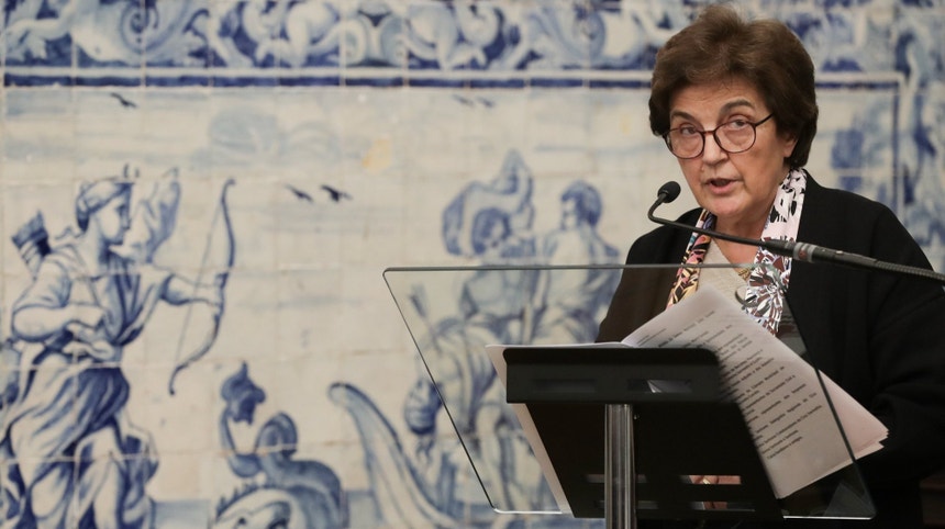 Imagem de Ana Jorge deixa críticas à Saúde mas não pede demissão da ministra